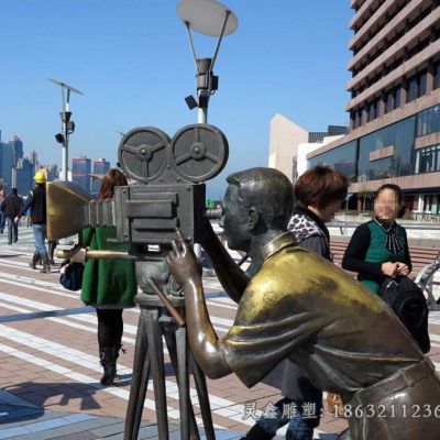 步行街人物铜雕 (11)
