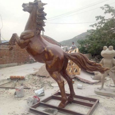 户外大型奔马铜雕