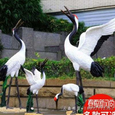 街头不锈钢仙鹤雕塑