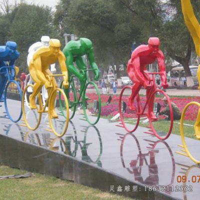 街头不锈钢骑自行车人物雕塑 