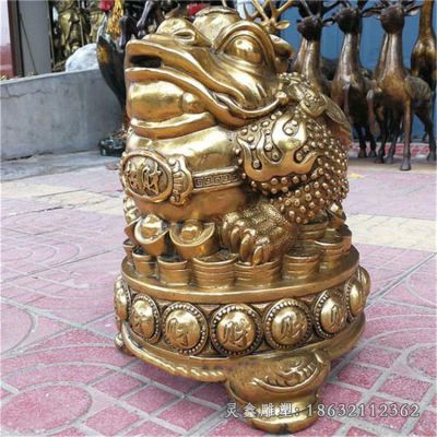 街边金蟾动物铜雕
