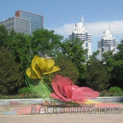 街边不锈钢花朵景观雕塑