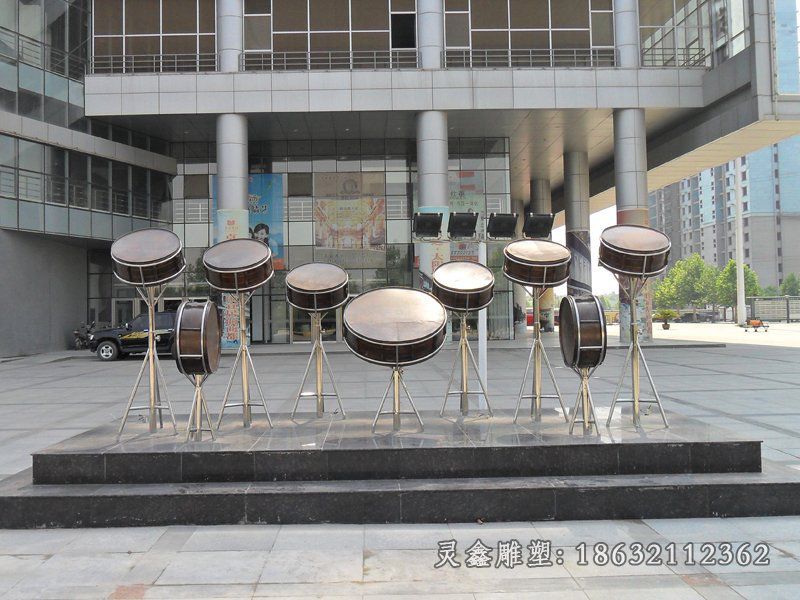 不锈钢城市乐器景观雕塑