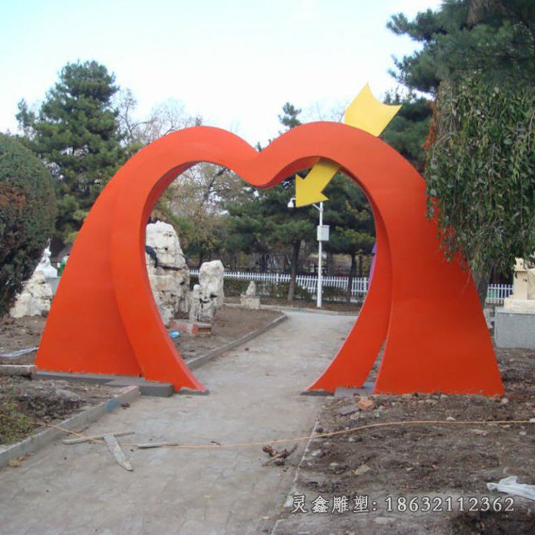 不锈钢大门景观雕塑