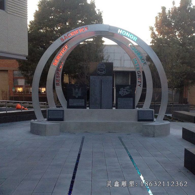不锈钢大门景观雕塑