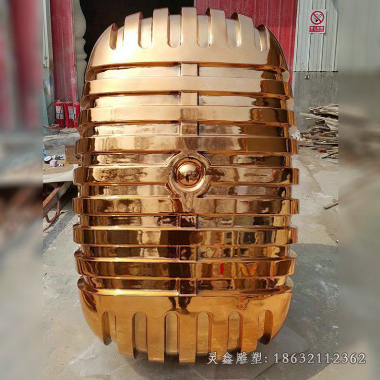 街边不锈钢话筒雕塑
