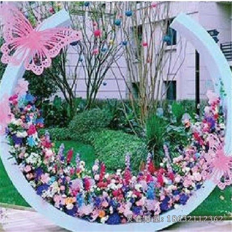 室外不锈钢月亮雕塑